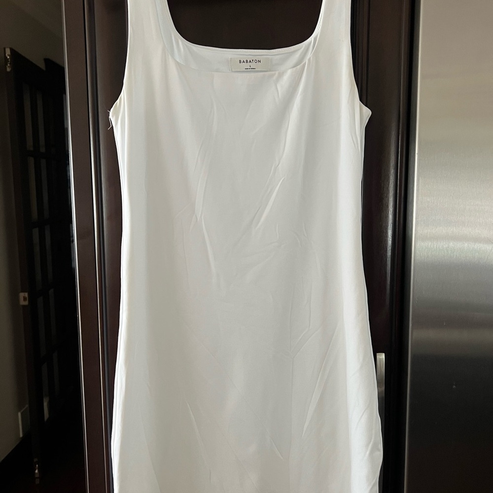 Babaton Tight-fitted White Dress